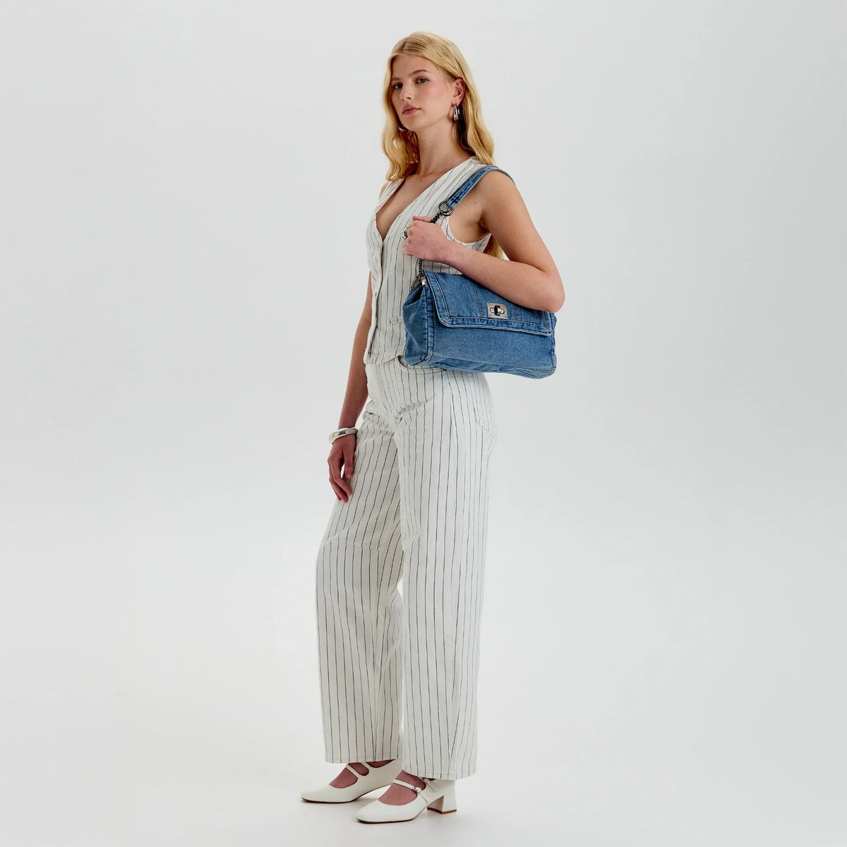 Sac à main en jean recyclé à chaînes