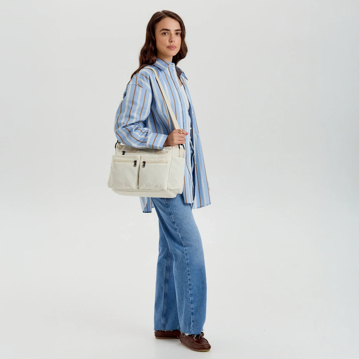 Sac bandoulière en velours côtelé à poches zippées