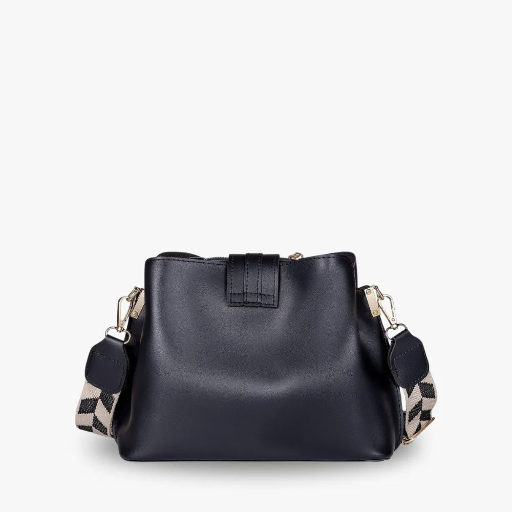 Sac bandoulière en simili cuir à fermoir métallique