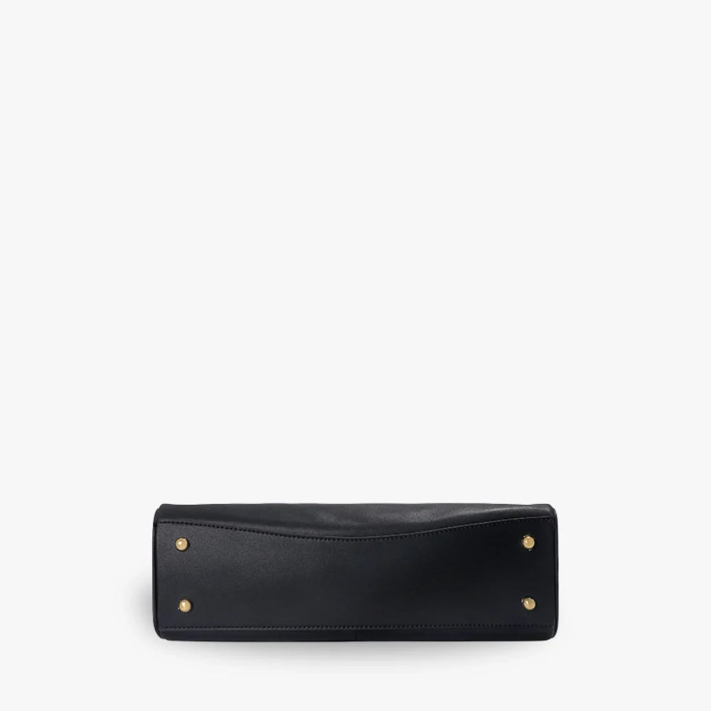 Sac à main en cuir véritable à rabat et fermoir doré