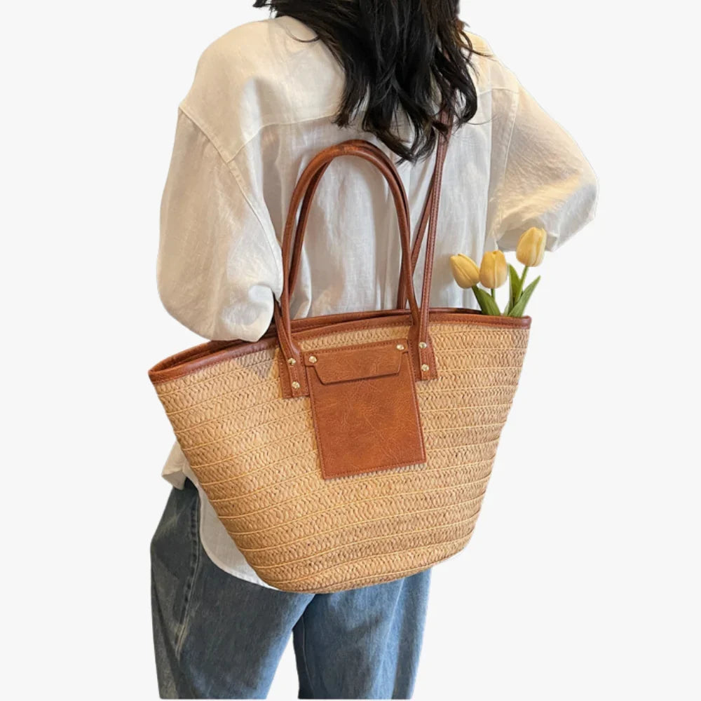 Sac cabas tressé en paille à double anse