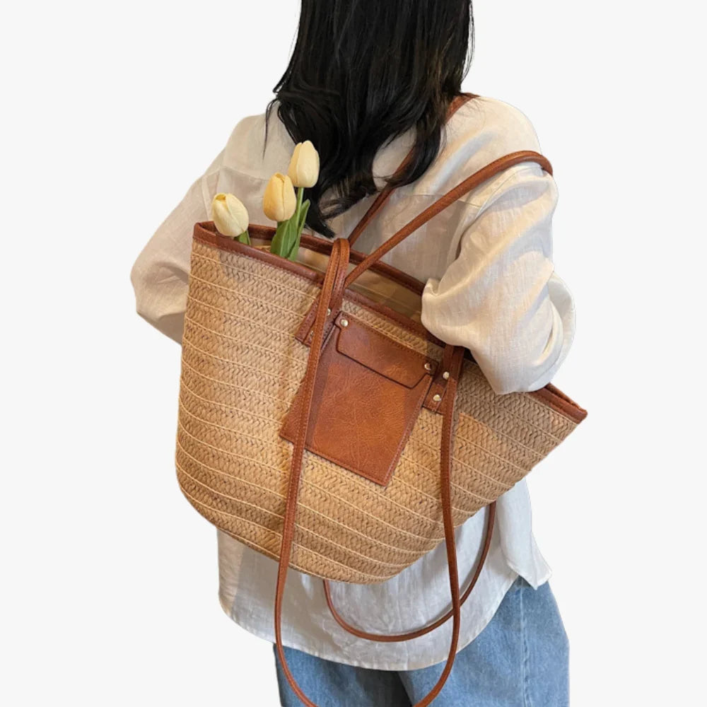 Sac cabas tressé en paille à double anse