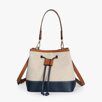 Petit sac seau en toile légère à cordon