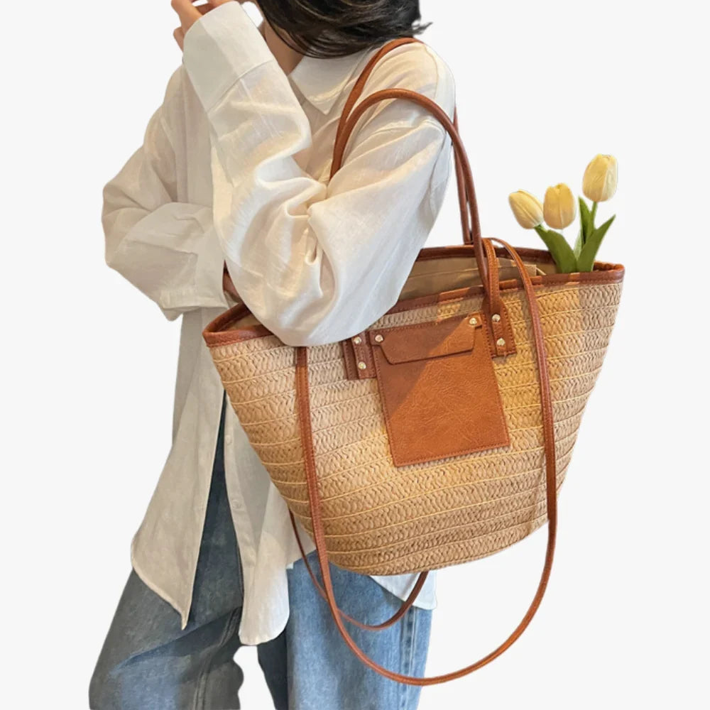 Sac cabas tressé en paille à double anse