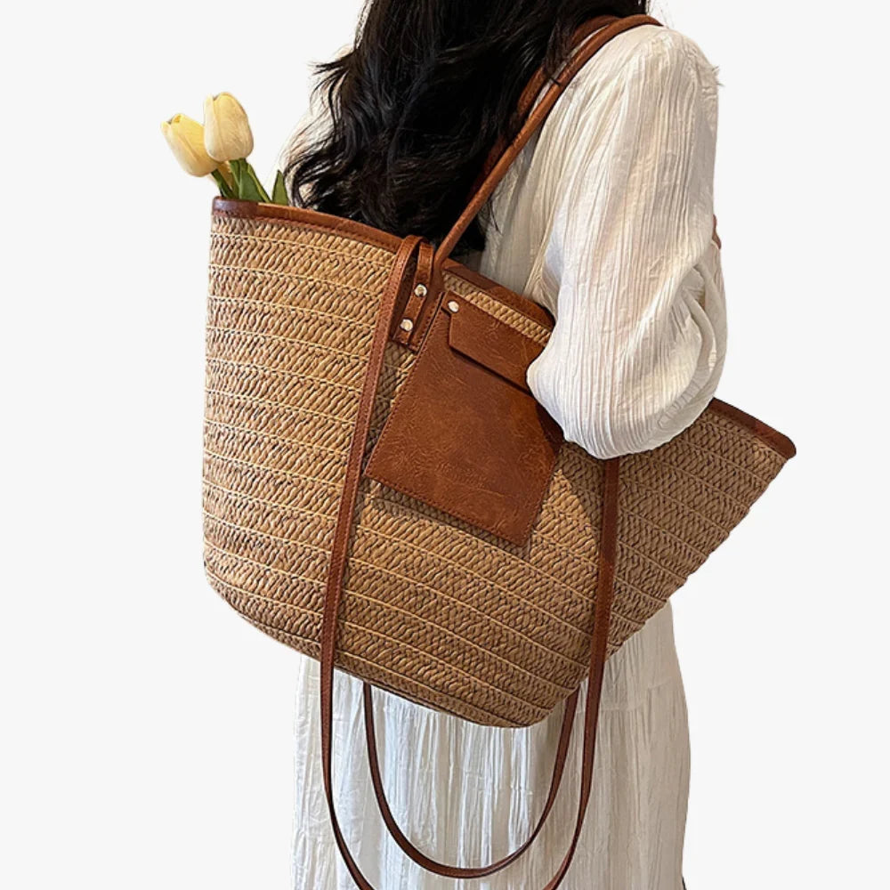 Sac cabas tressé en paille à double anse