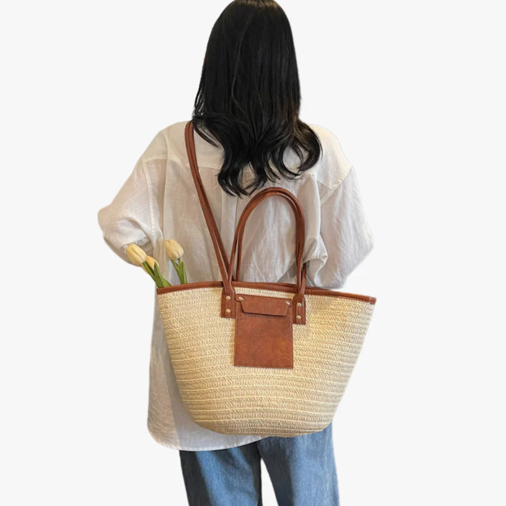 Sac cabas tressé en paille à double anse