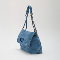 Grand sac à main en jean recyclé à anses chaîne