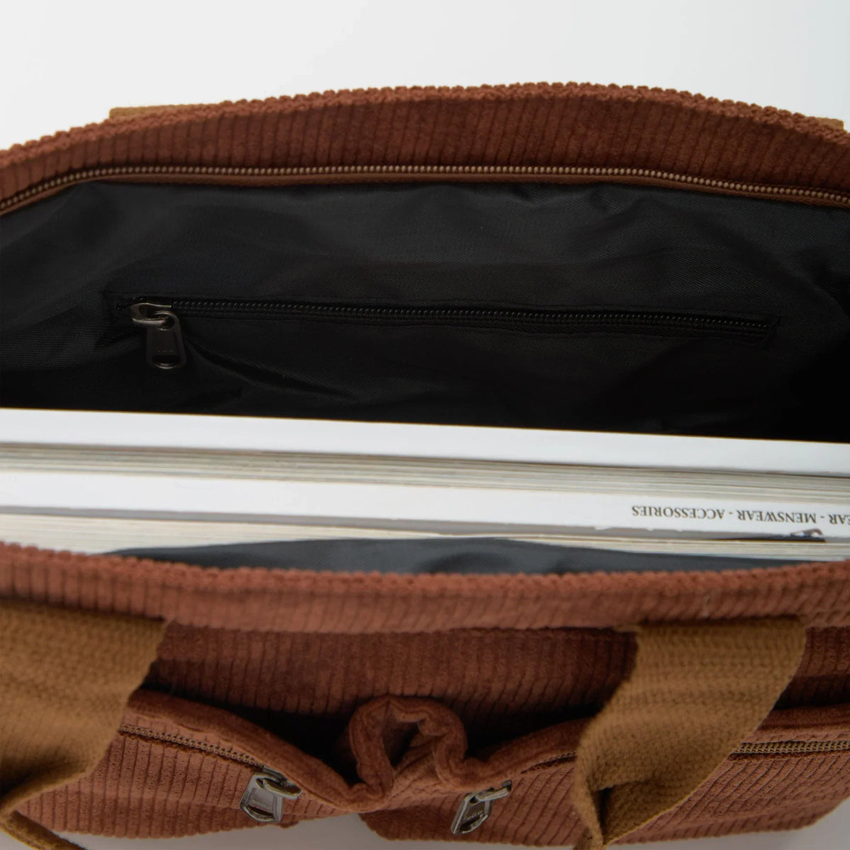 Sac bandoulière en velours côtelé à poches zippées