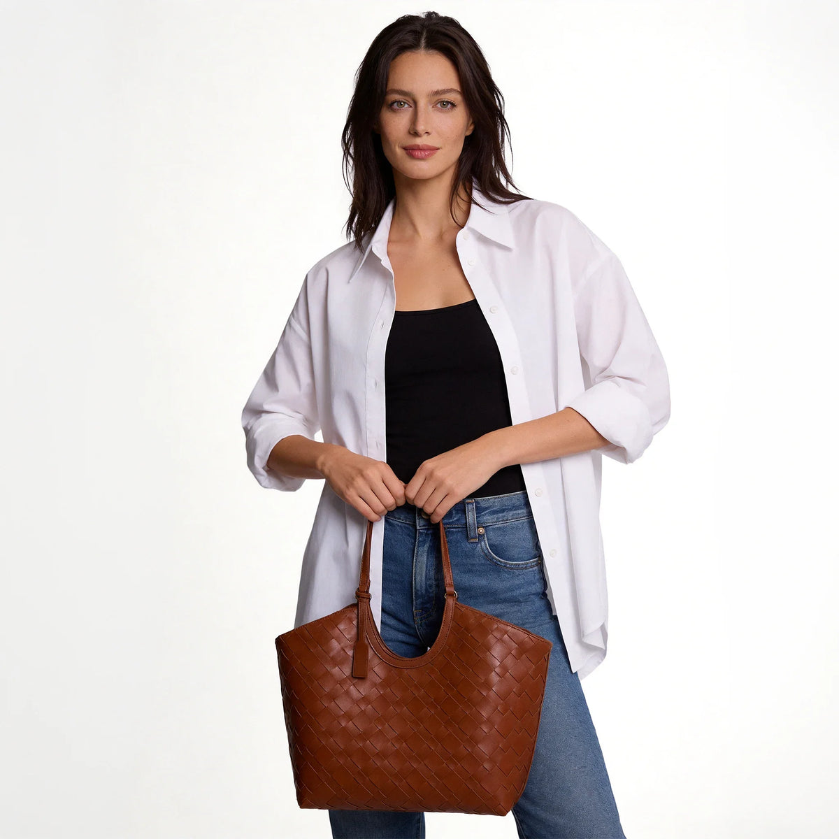 Sac cabas tressé en simili cuir avec pochette