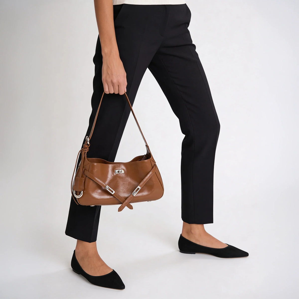Sac à main coussin en cuir véritable à fermoir tournant