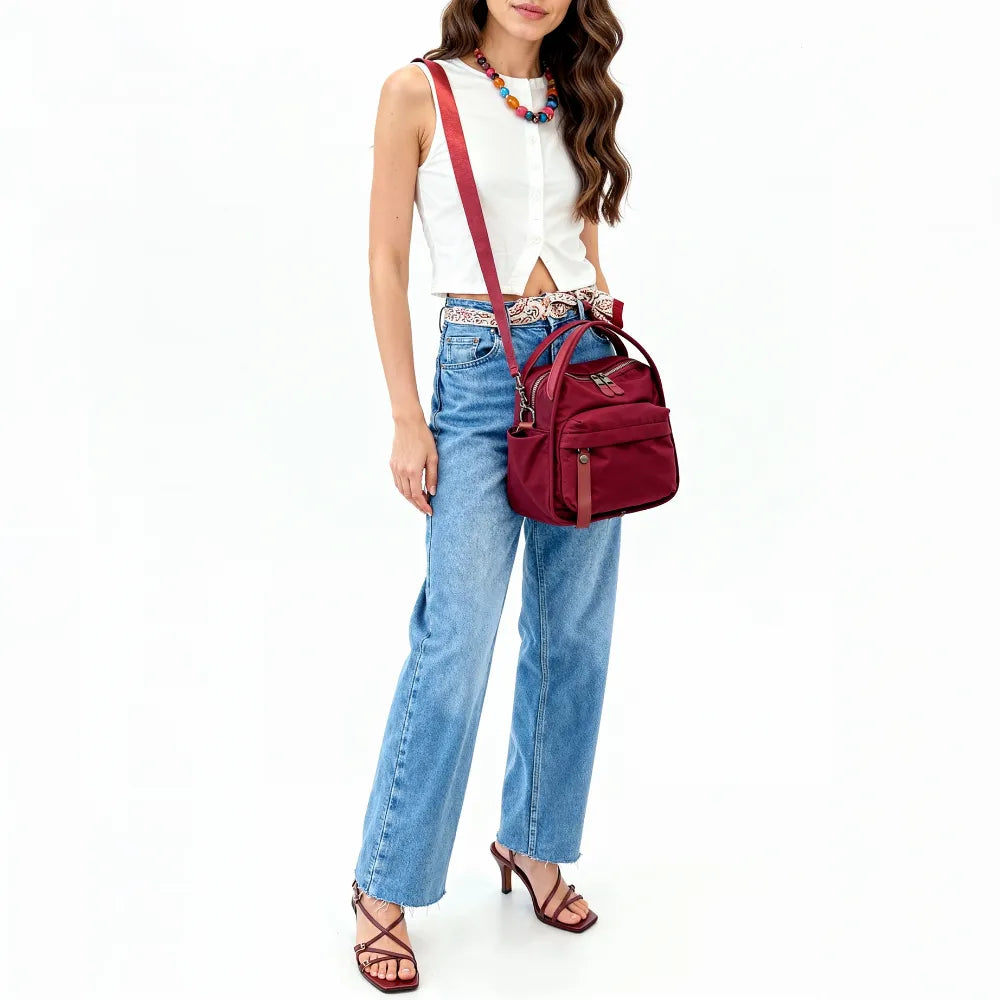 Sac bandoulière léger en nylon déperlant
