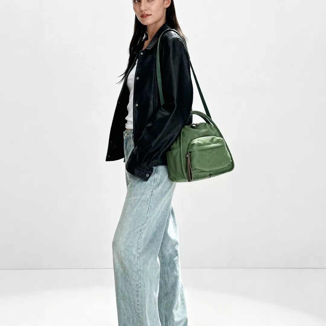 Sac bandoulière léger en nylon déperlant