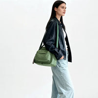 Sac bandoulière léger en nylon déperlant