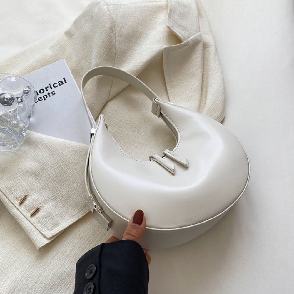 Sac demi-lune en simili cuir à bandoulière réglable