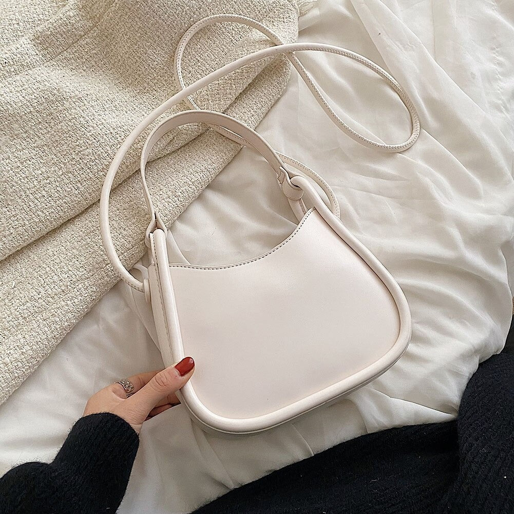 Petit sac bandoulière minimaliste en simili cuir