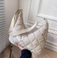 Sac bandoulière matelassé en nylon à motif losange