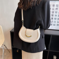 Petit sac bandoulière en simili cuir avec anse courte