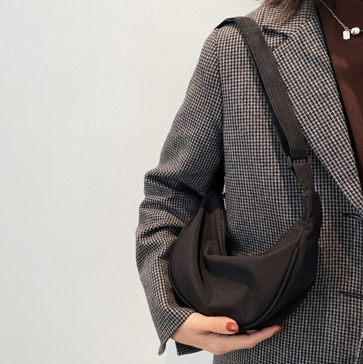 Sac bandoulière minimaliste en nylon