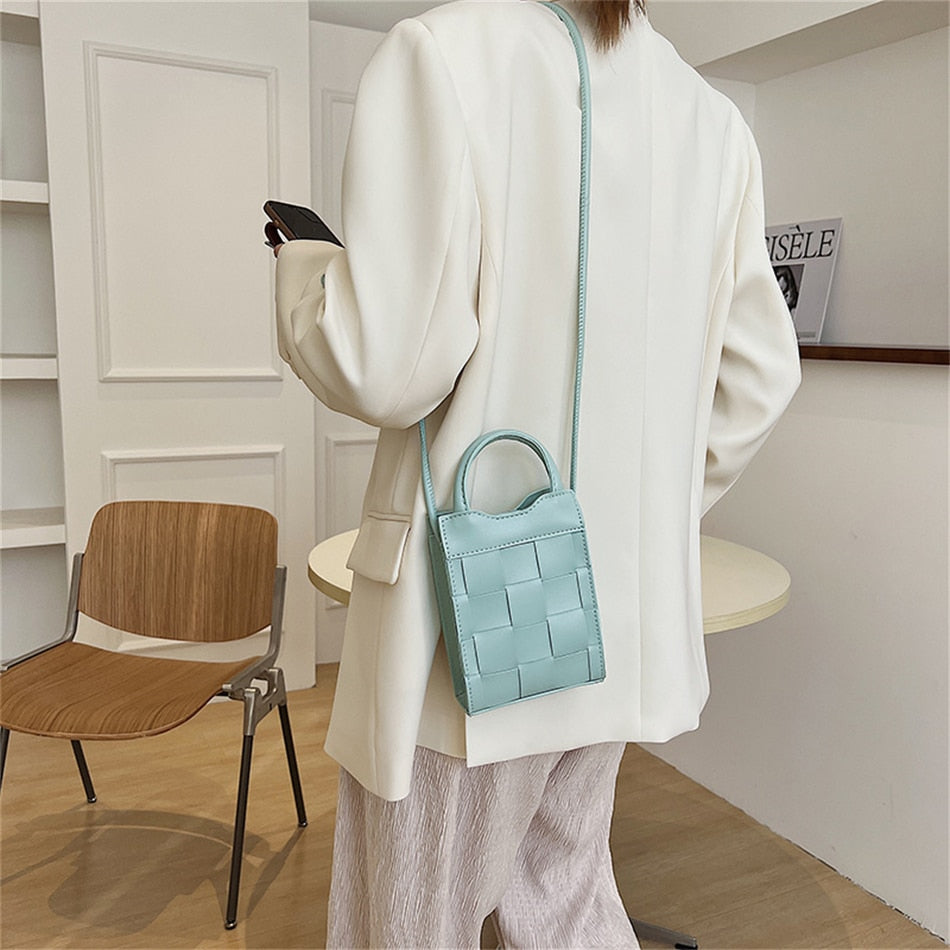 Mini sac à main tressé en simili cuir