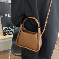 Petit sac bandoulière minimaliste en simili cuir
