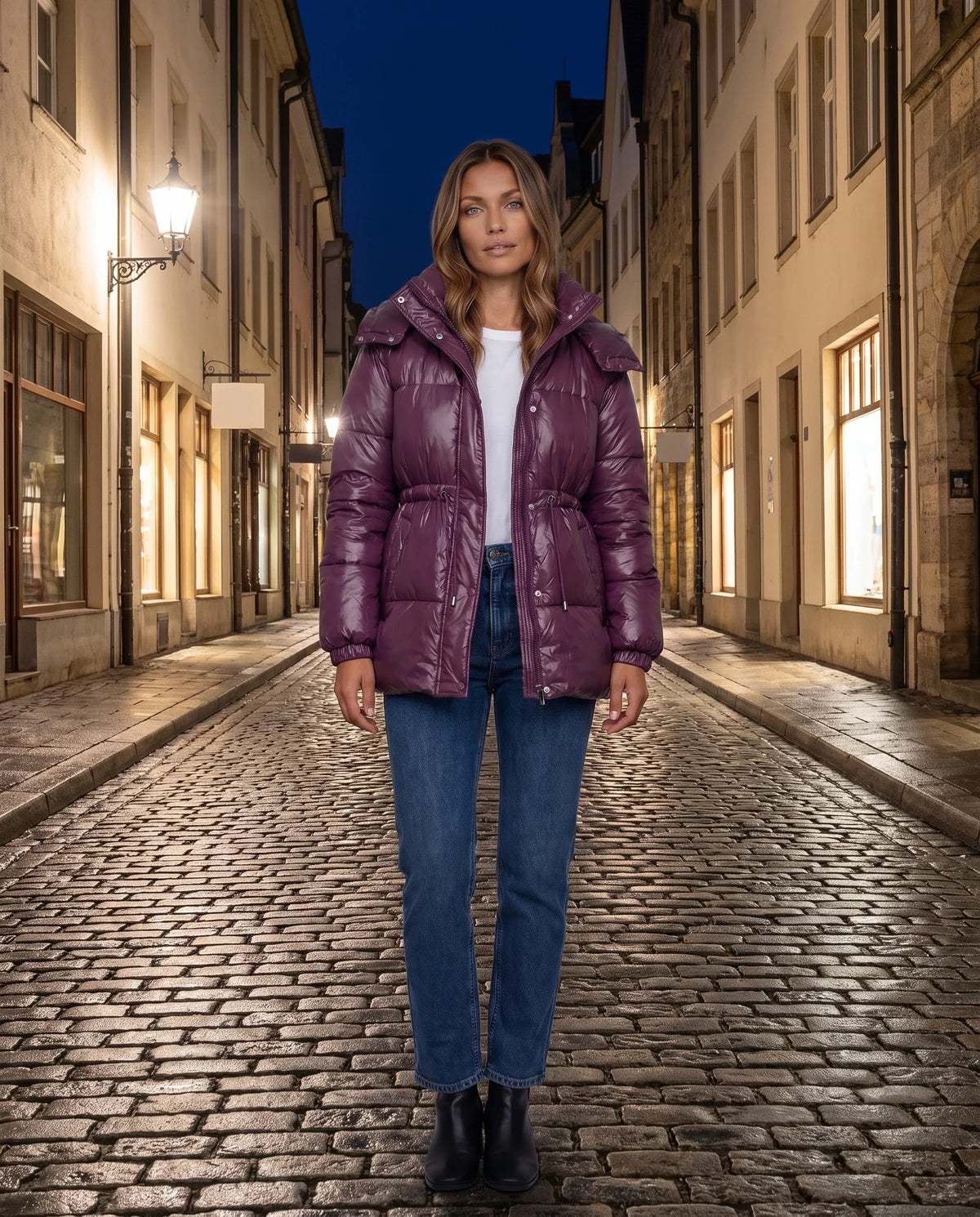 Doudoune brillante à taille coulissée