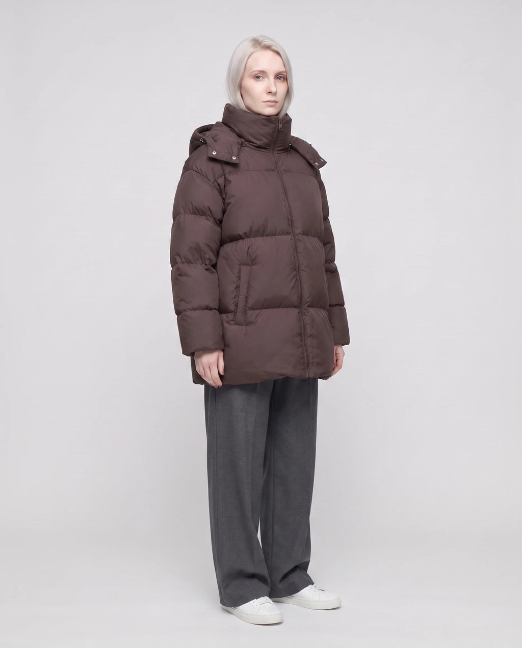 Doudoune oversize à col haut et capuche amovible