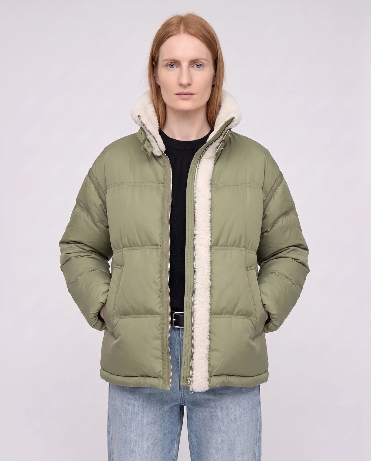 Doudoune courte oversize bordée sherpa
