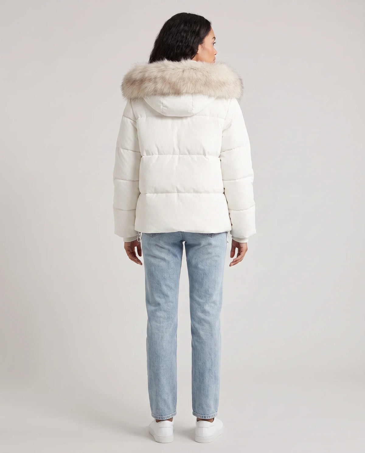 Doudoune courte oversize à capuche fausse fourrure