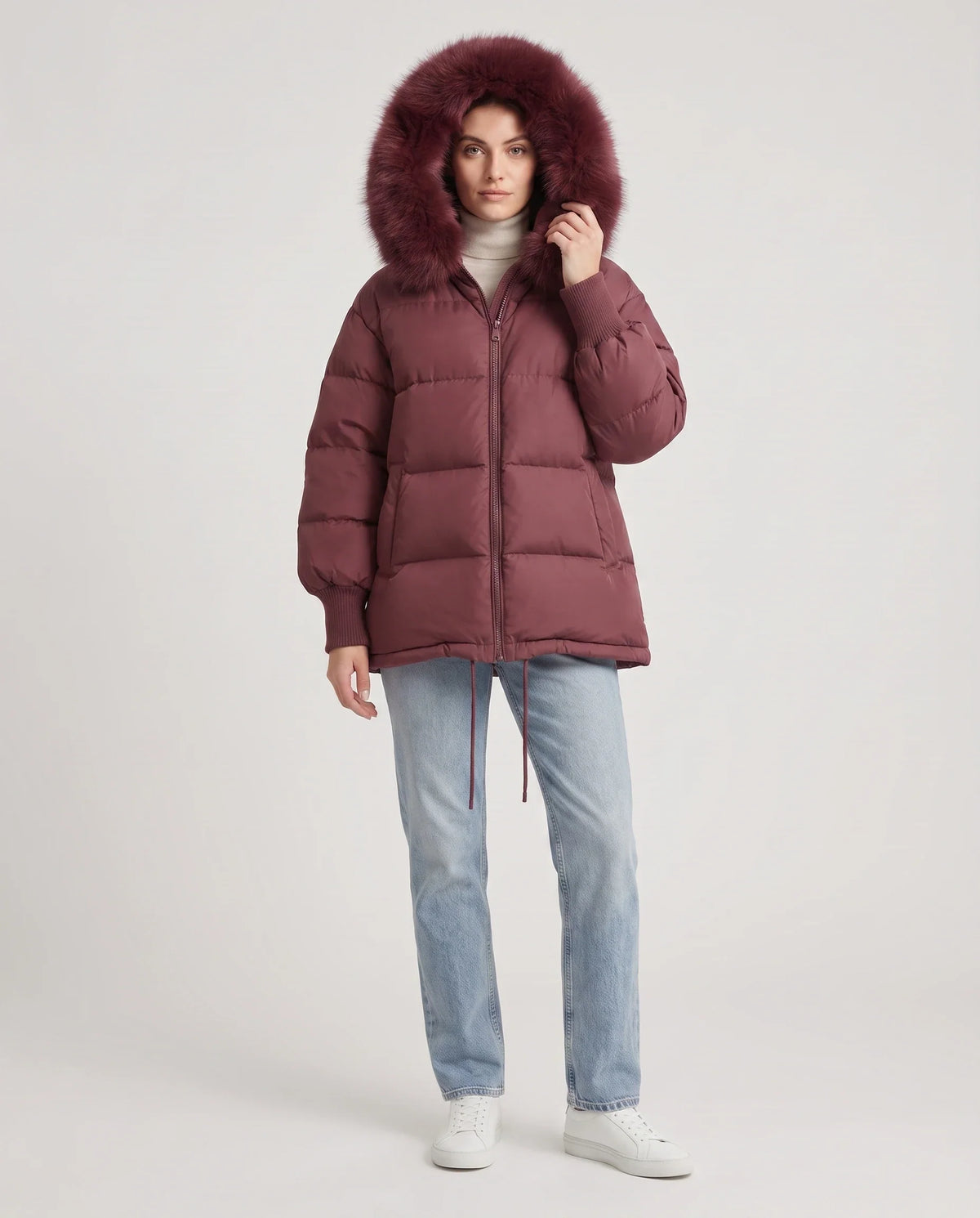 Doudoune courte oversize à capuche fausse fourrure