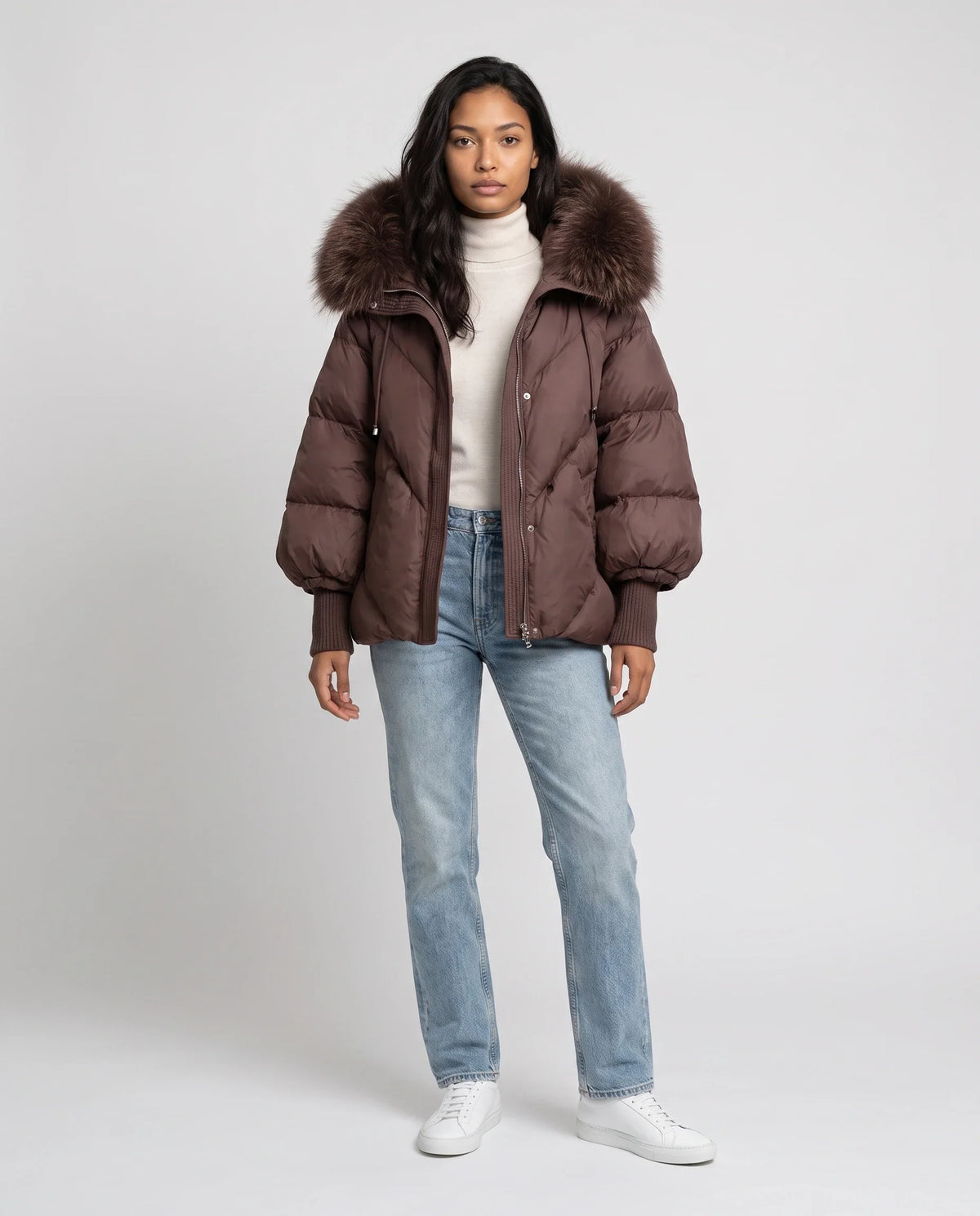 Doudoune courte oversize à capuche fausse fourrure