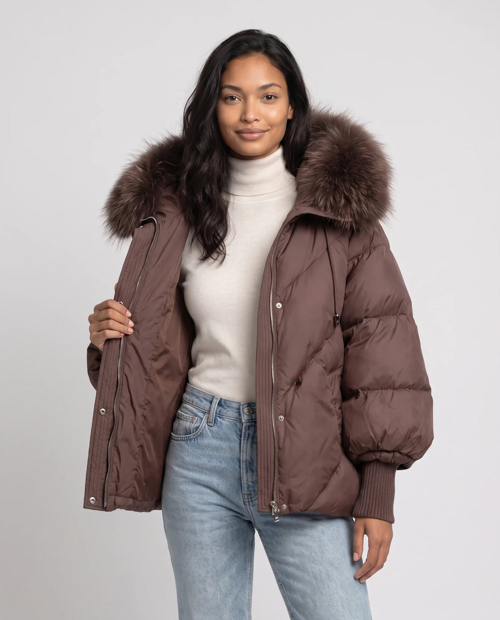 Doudoune courte oversize à capuche fausse fourrure