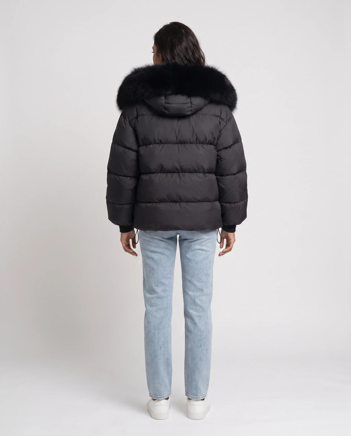 Doudoune courte oversize à capuche fausse fourrure