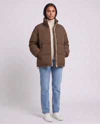 Doudoune courte oversize à zip contrasté