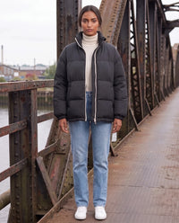 Doudoune courte oversize à zip contrasté