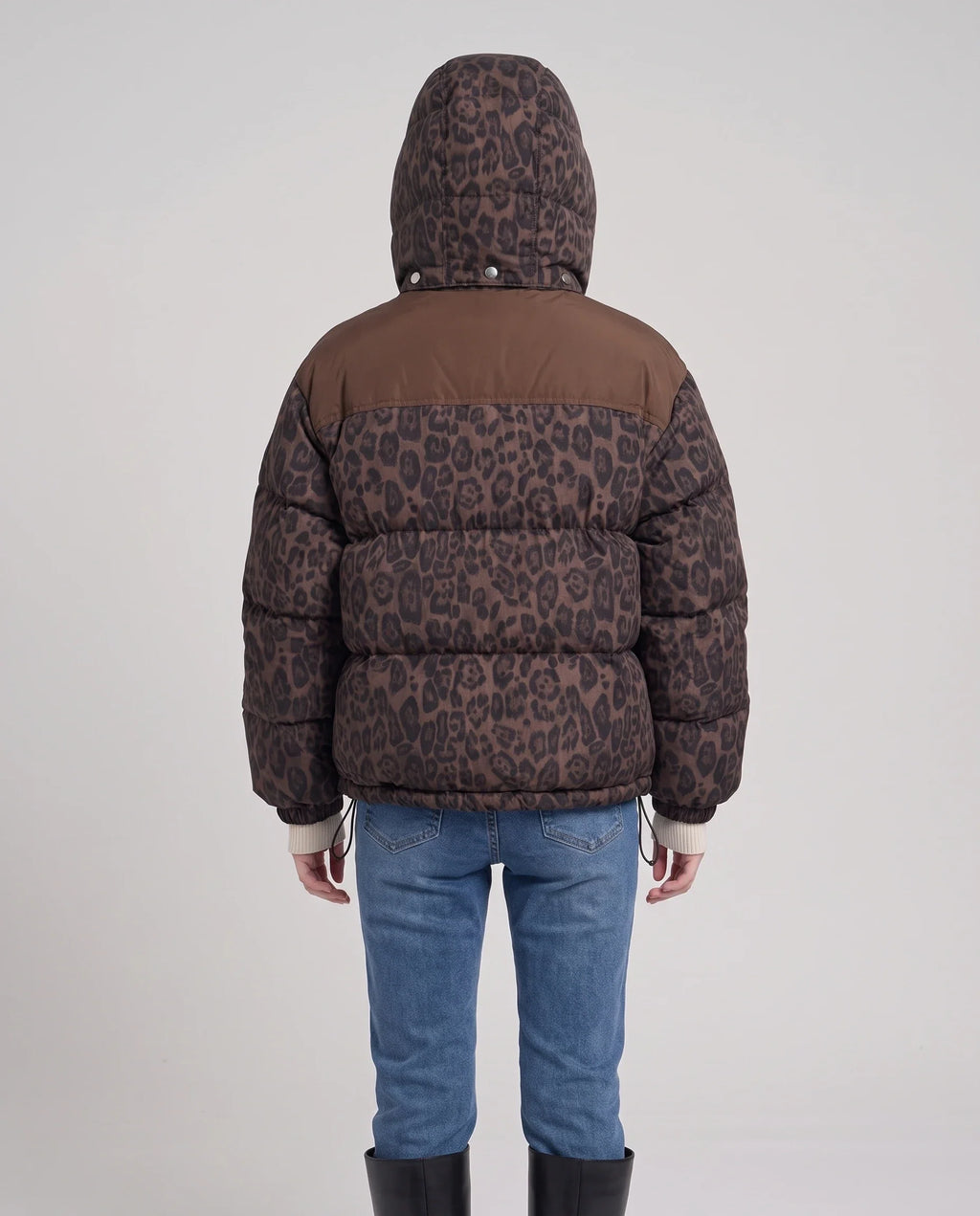Doudoune courte oversize léopard à capuche amovible