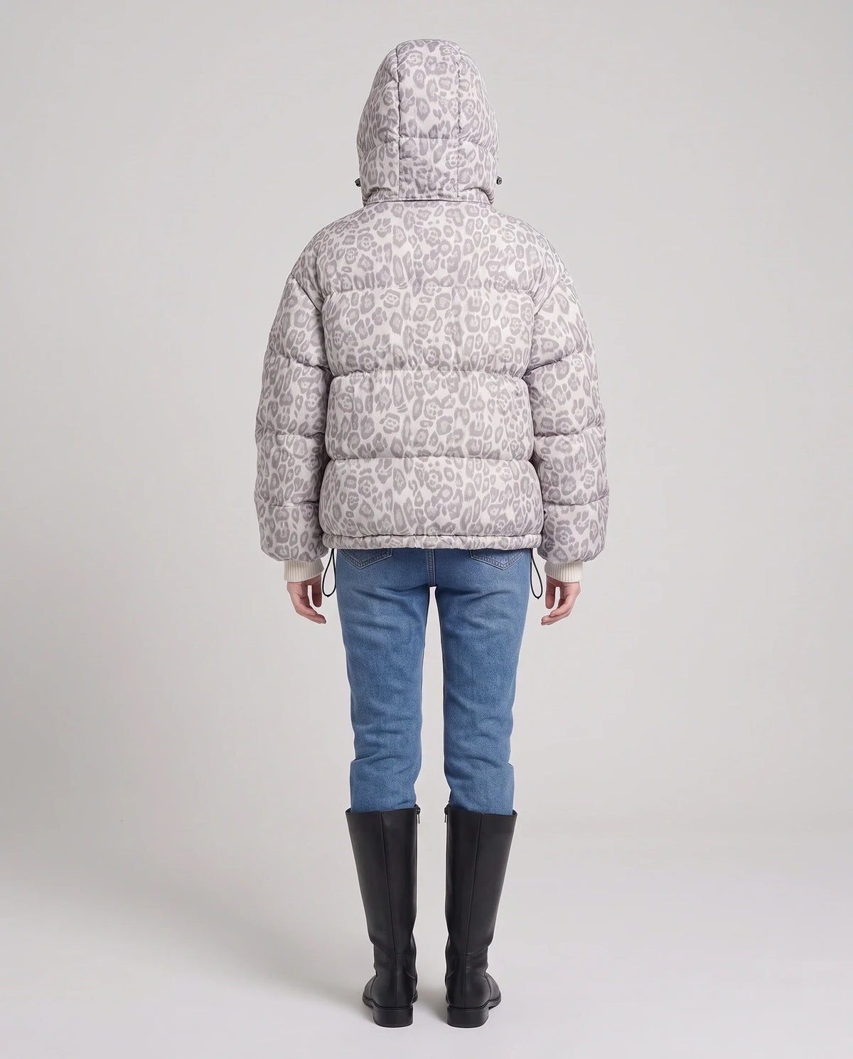 Doudoune courte oversize léopard à capuche amovible