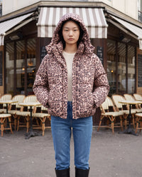 Doudoune courte oversize léopard à capuche amovible