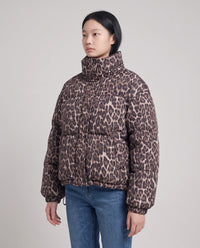 Doudoune courte oversize léopard à capuche amovible