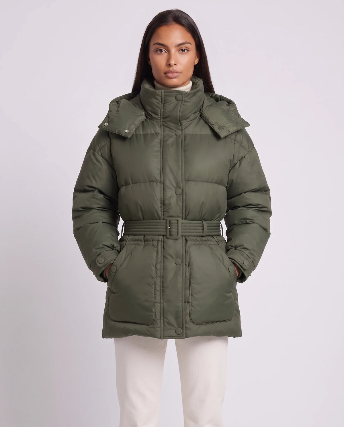 Doudoune oversize mi-cuisse à capuche et ceinture