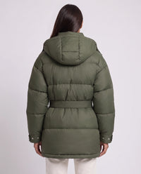 Doudoune oversize mi-cuisse à capuche et ceinture