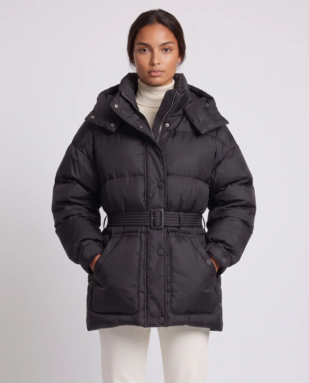 Doudoune oversize mi-cuisse à capuche et ceinture
