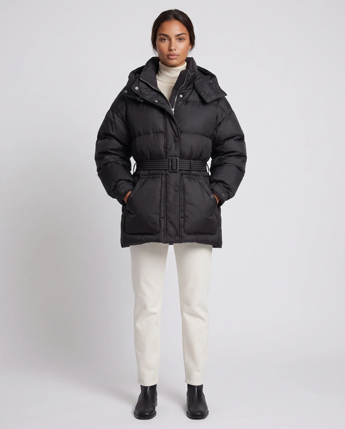 Doudoune oversize mi-cuisse à capuche et ceinture