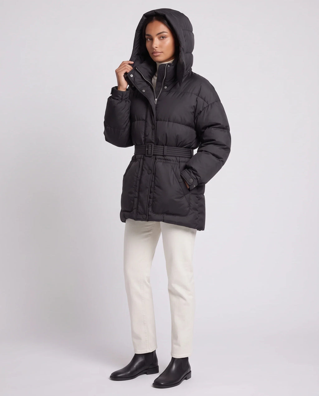 Doudoune oversize mi-cuisse à capuche et ceinture