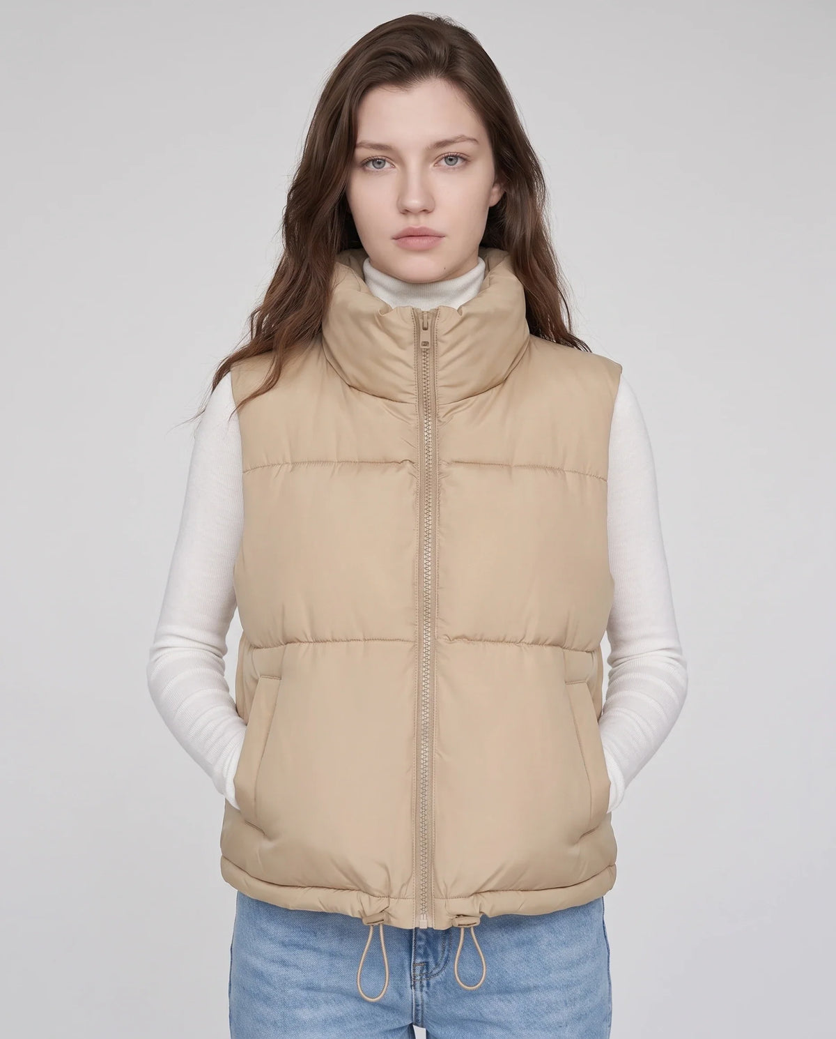 Gilet matelassé cropped à ourlet à cordon