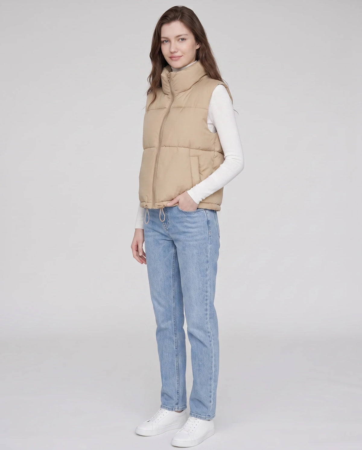 Gilet matelassé cropped à ourlet à cordon