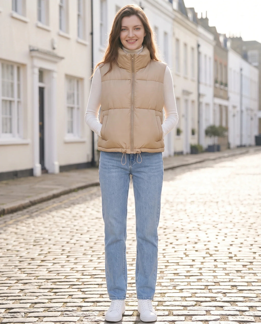 Gilet matelassé cropped à ourlet à cordon