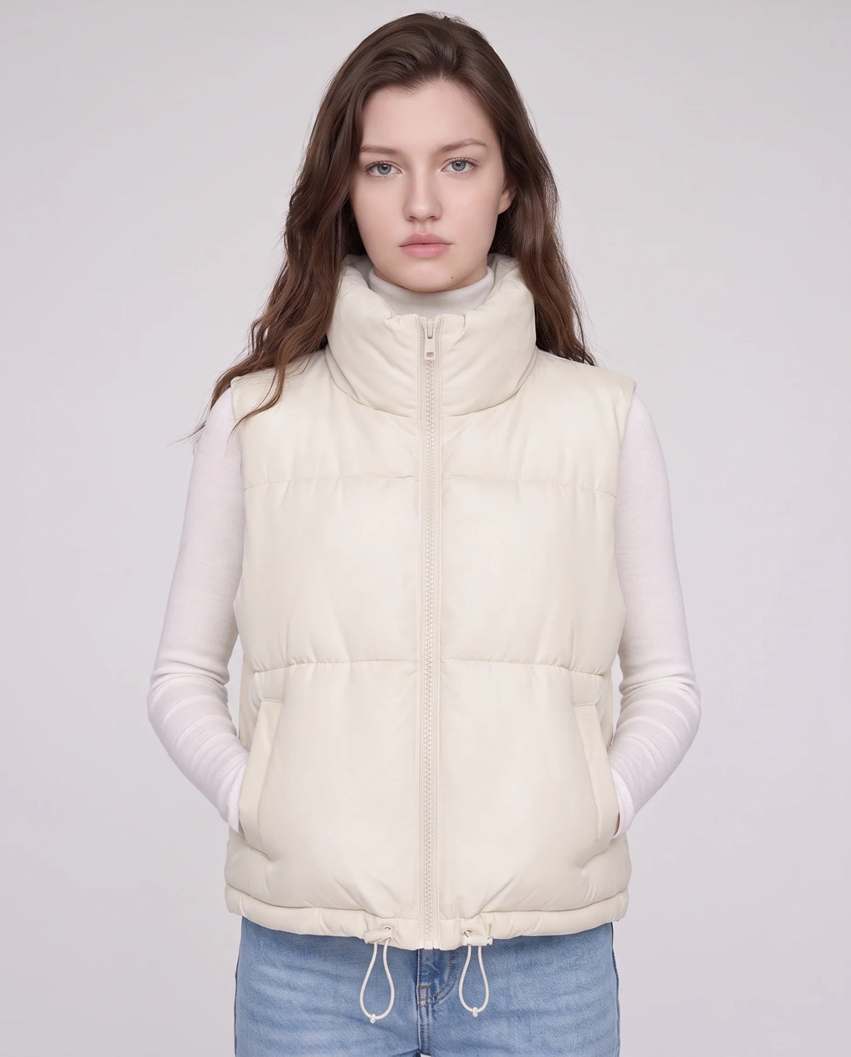 Gilet matelassé cropped à ourlet à cordon