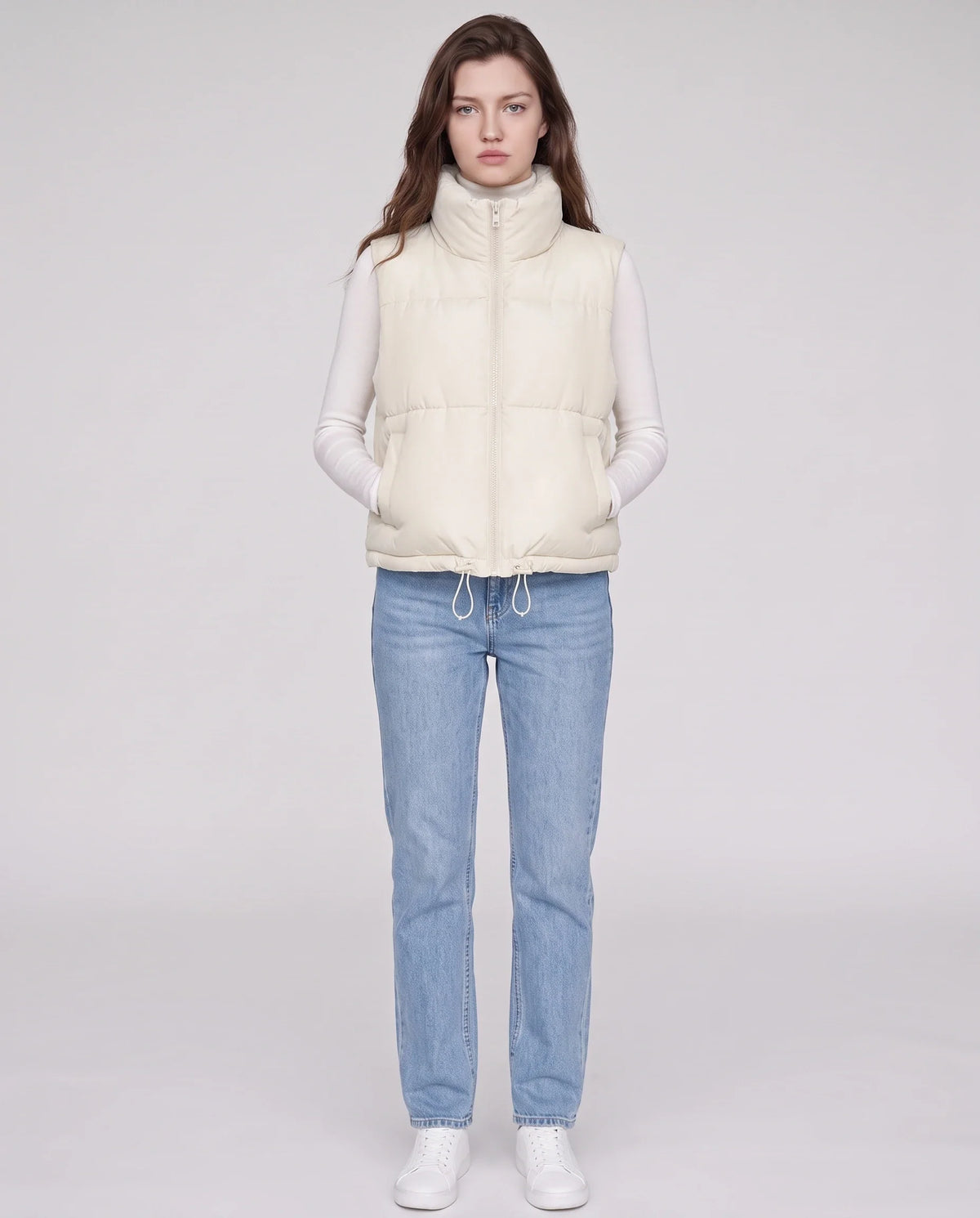 Gilet matelassé cropped à ourlet à cordon