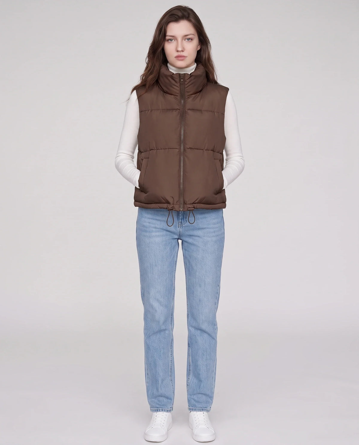 Gilet matelassé cropped à ourlet à cordon