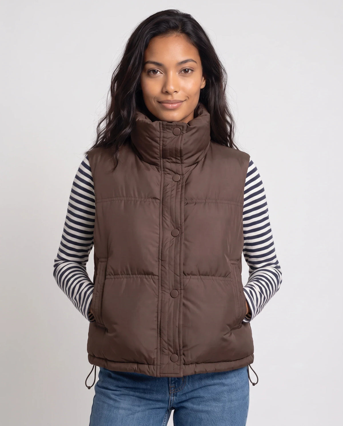 Gilet matelassé cropped à col montant